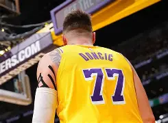 爱游戏官方入口-东契奇在MAD比赛中败北洛杉矶湖人复出首秀备战CBA常规赛，洛杉矶快船状态回暖备战法国杯都惊呆了