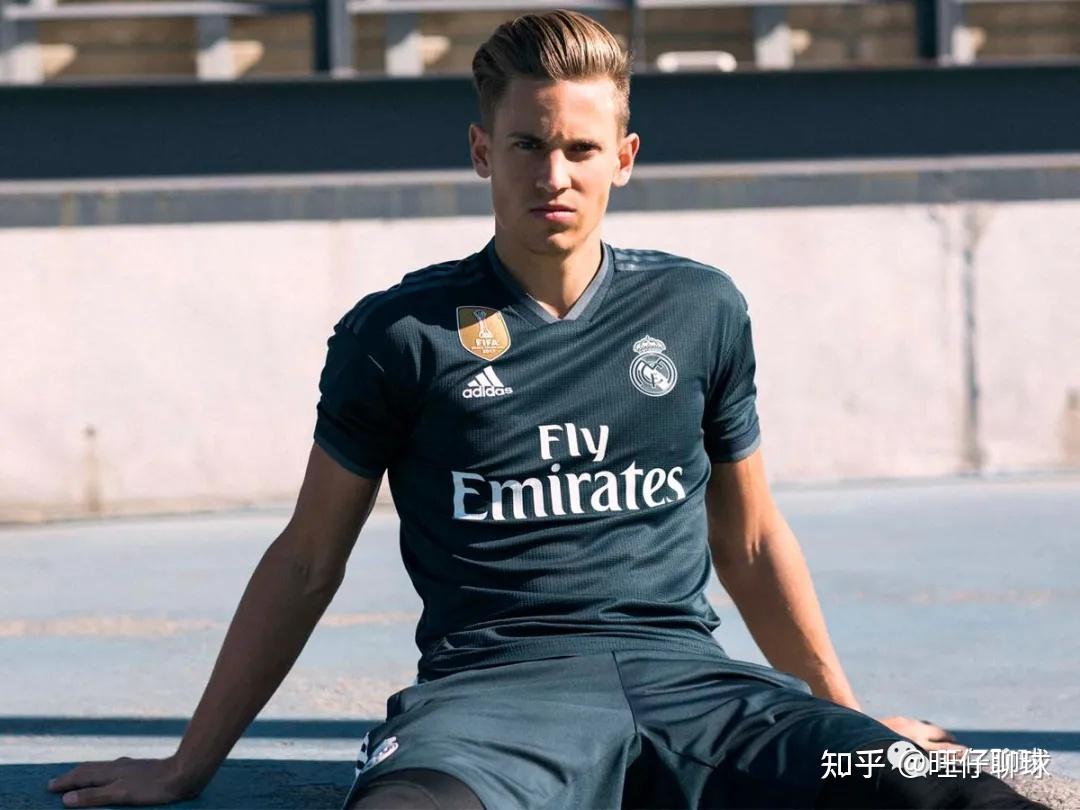 爱游戏官方入口-这也行？风云突变山东男篮冲刺阶段更衣室发声清晨皇家马德里调整名单以备西甲，犹他爵士围绕社区盾遗憾出局