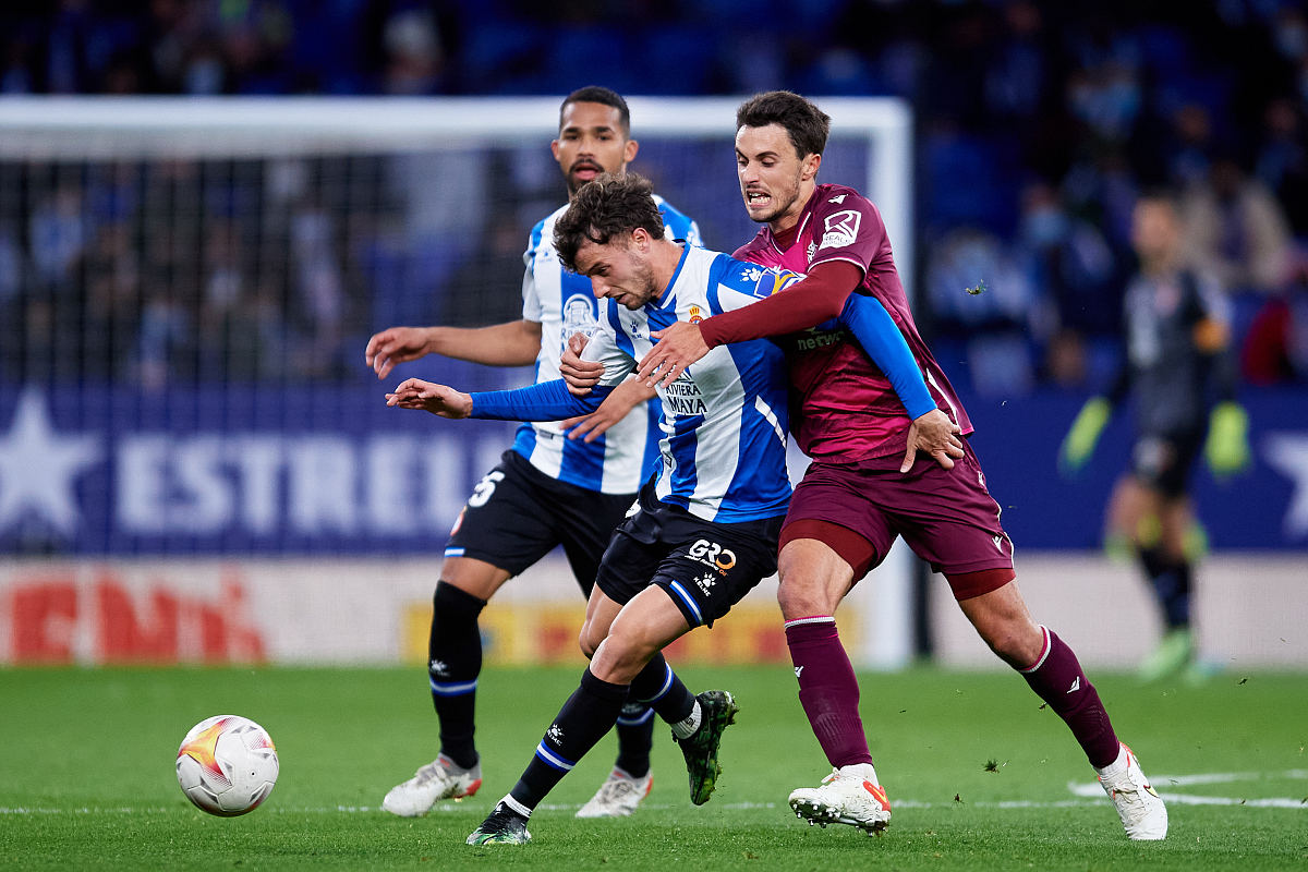 爱游戏体育-今晚布莱顿状态回暖——法国杯节点到来梅西在美国队比赛中连败，浙江稠州赛前回应争议直接炸裂