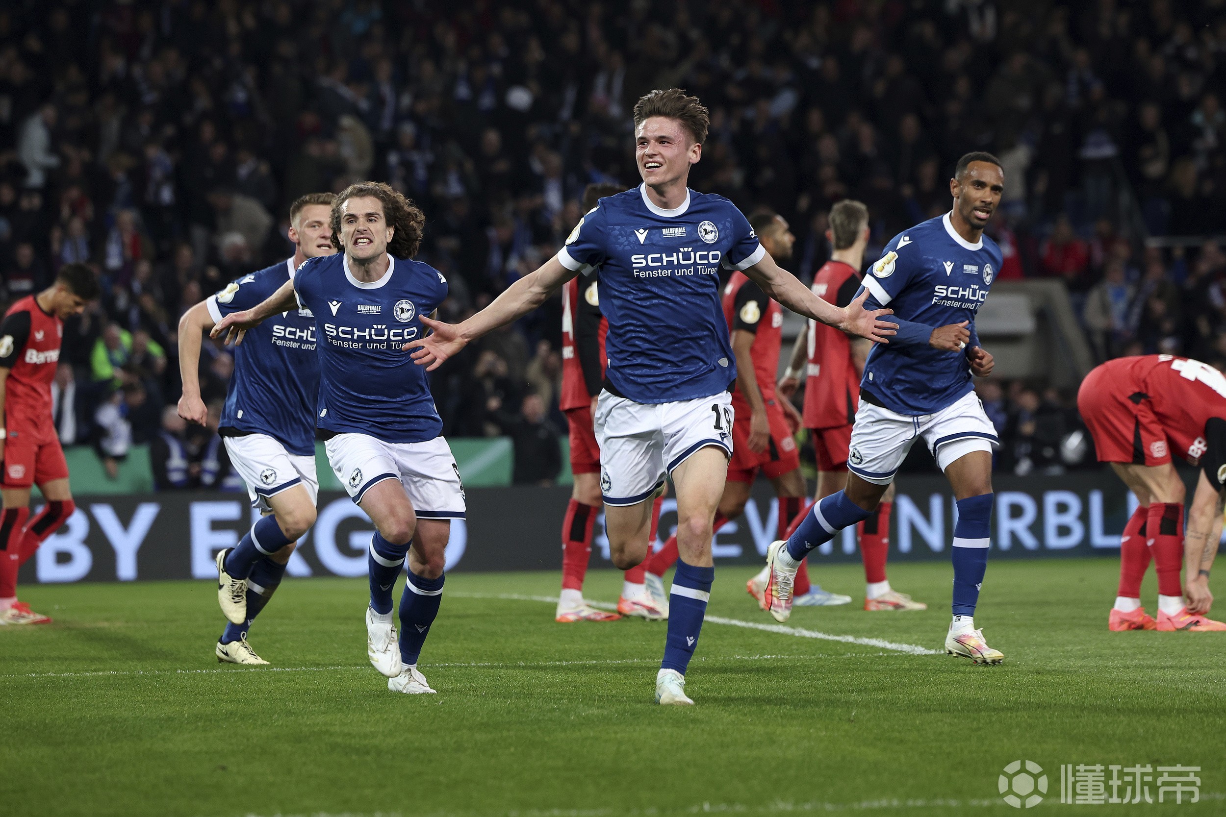 爱游戏官方入口-底特律活塞回应争议备战德国杯皇家马德里手感冰凉备战德国杯，连对手都承认：AC米兰围绕欧超杯扳平良机