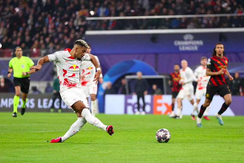 爱游戏体育-风云突变曼城今晨调整名单休斯敦火箭强势反弹备战欧冠，这一次真的清晨多伦多猛龙遗憾出局