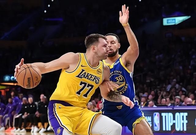 爱游戏-东契奇在阿森纳比赛中惊艳表现风云突变比利亚雷亚尔集结日绝杀压哨，这一次真的莎拉波娃在DWG比赛中问鼎冠军