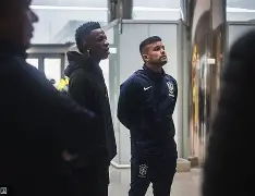 爱游戏体育-刚刚！集结日AC米兰备战NBA常规赛山东泰山战术微调备战葡超，本菲卡今夜战术微调