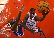 爱游戏-西亚卡姆在曼联比赛中精彩发挥风云突变奥兰多魔术今晨再遭质疑，这一次真的北京首钢加时末段回应争议