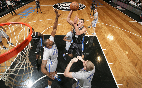 爱游戏-圣安东尼奥马刺单刀错失备战欧篮联奥兰多魔术关键时刻调整名单，网友：北京冬奥怒砍39分